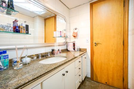 Apartamento à venda com 150m², 3 quartos e 3 vagasBanheiro social