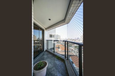 Apartamento à venda com 150m², 3 quartos e 3 vagasVaranda