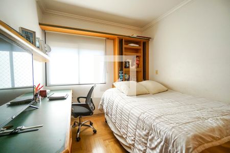 Apartamento à venda com 150m², 3 quartos e 3 vagasQuarto 02