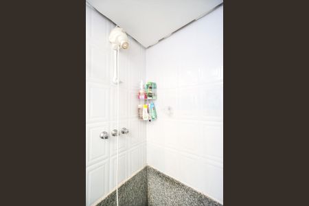 Apartamento à venda com 150m², 3 quartos e 3 vagasChuveiro