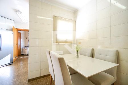 Apartamento à venda com 150m², 3 quartos e 3 vagasCopa