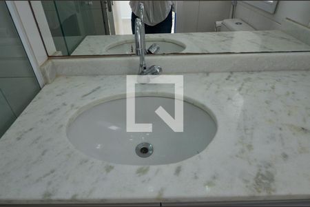 Apartamento à venda com 180m², 3 quartos e 3 vagas Apartamento à venda com 180m², 3 quartos e 3 vagasBanheiro da Suíte 3