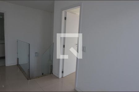 Apartamento à venda com 180m², 3 quartos e 3 vagas Apartamento à venda com 180m², 3 quartos e 3 vagasSala 2