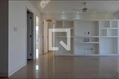Apartamento à venda com 180m², 3 quartos e 3 vagas Apartamento à venda com 180m², 3 quartos e 3 vagasSala