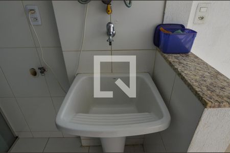Apartamento à venda com 180m², 3 quartos e 3 vagas Apartamento à venda com 180m², 3 quartos e 3 vagasÁrea de serviço