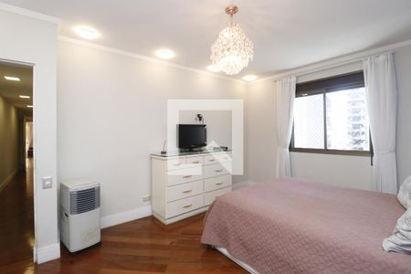 Apartamento à venda com 268m², 4 quartos e 3 vagasQuarto 3 - Suíte