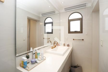 Apartamento à venda com 268m², 4 quartos e 3 vagasBanheiro da Suíte 1