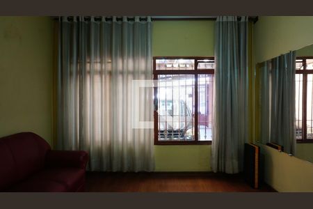 Sala de casa à venda com 3 quartos, 127m² em Jardim Ester Yolanda, São Paulo