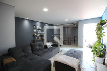 Sala de casa para alugar com 2 quartos, 220m² em Jardim Santo Andre, Sorocaba