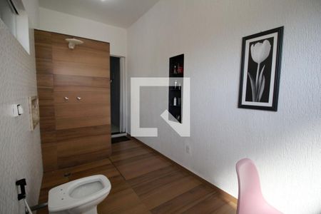 Banheiro da Suíte 1 de casa para alugar com 2 quartos, 220m² em Jardim Santo Andre, Sorocaba