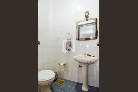 Lavabo  de casa para alugar com 3 quartos, 400m² em Jardim Barbosa, Guarulhos