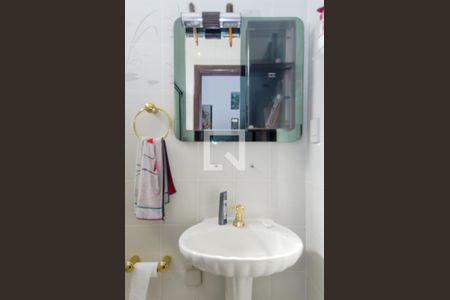 Casa para alugar com 400m², 3 quartos e 2 vagasBanheiro Social
