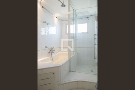 Apartamento para alugar com 410m², 4 quartos e 4 vagasBanheiro Quarto 3