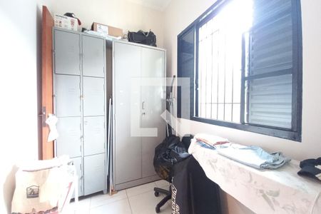 Casa à venda com 280m², 4 quartos e 3 vagasQuarto de Serviço