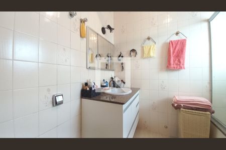 Casa à venda com 280m², 4 quartos e 3 vagasBanheiro da Suíte 