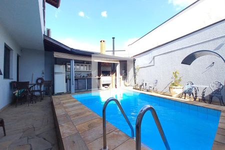 Casa à venda com 280m², 4 quartos e 3 vagasÁrea comum - Piscina