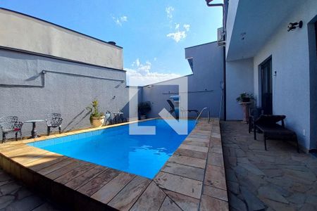 Casa à venda com 280m², 4 quartos e 3 vagasÁrea comum - Piscina
