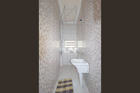 Casa para alugar com 100m², 2 quartos e sem vagaÁrea de Serviço