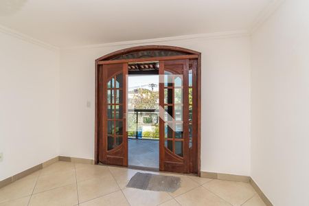 Sala de casa à venda com 3 quartos, 200m² em Penha, Rio de Janeiro