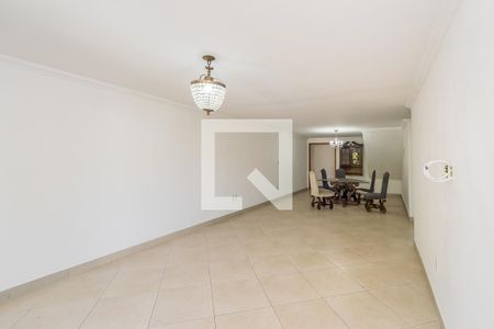 Sala de casa à venda com 3 quartos, 200m² em Penha, Rio de Janeiro