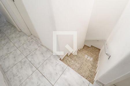 Casa à venda com 160m², 2 quartos e 3 vagasEscada