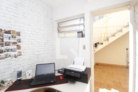 Casa à venda com 160m², 2 quartos e 3 vagasQuarto de Serviço