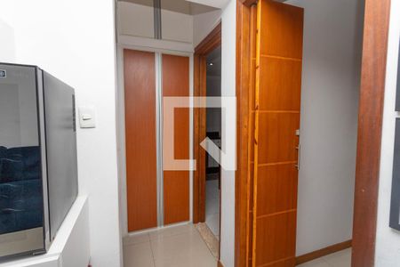 Corredor de apartamento à venda com 2 quartos, 68m² em Conceição, Diadema