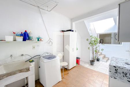 Casa à venda com 120m², 3 quartos e 1 vagaÁrea de Serviço