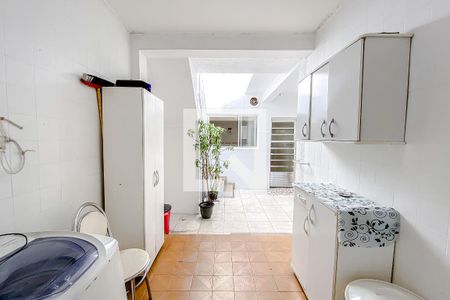 Casa à venda com 120m², 3 quartos e 1 vagaÁrea de Serviço