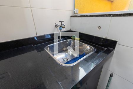 Casa de condomínio à venda com 65m², 2 quartos e 1 vagaLavanderia