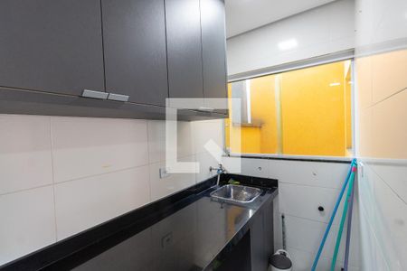 Casa de condomínio à venda com 65m², 2 quartos e 1 vagaLavanderia