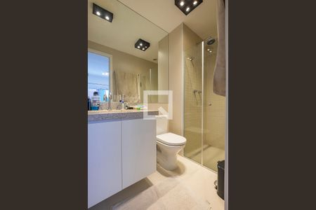 Apartamento à venda com 64m², 2 quartos e 1 vagaSuíte - Banheiro