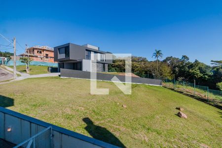 Casa de condomínio à venda com 380m², 3 quartos e 3 vagasVista