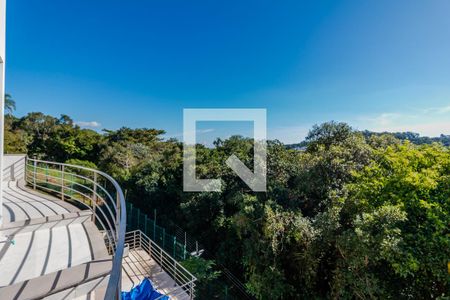 Casa de condomínio à venda com 380m², 3 quartos e 3 vagasVista