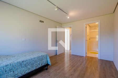 Casa de condomínio à venda com 380m², 3 quartos e 3 vagasQuarto 2