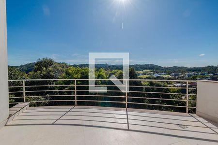 Casa de condomínio à venda com 380m², 3 quartos e 3 vagasVaranda