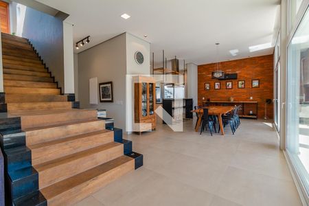 Casa de condomínio à venda com 380m², 3 quartos e 3 vagasSala de jantar