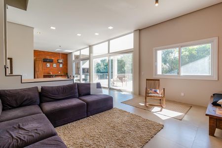 Casa de condomínio à venda com 380m², 3 quartos e 3 vagasSala de jantar