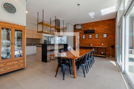 Casa de condomínio à venda com 380m², 3 quartos e 3 vagasSala de jantar
