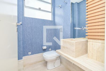 Lavabo de apartamento para alugar com 3 quartos, 250m² em Higienópolis, São Paulo