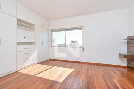 Apartamento à venda com 250m², 3 quartos e 2 vagas Apartamento à venda com 250m², 3 quartos e 2 vagasQuarto 2