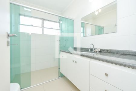 Apartamento à venda com 250m², 3 quartos e 2 vagas Apartamento à venda com 250m², 3 quartos e 2 vagasBanheiro do Quarto 2