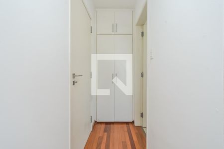 Apartamento à venda com 250m², 3 quartos e 2 vagas Apartamento à venda com 250m², 3 quartos e 2 vagasQuarto 2