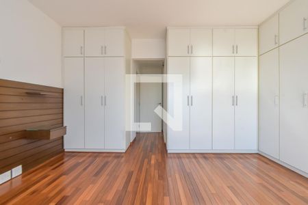 Apartamento à venda com 250m², 3 quartos e 2 vagas Apartamento à venda com 250m², 3 quartos e 2 vagasQuarto 2