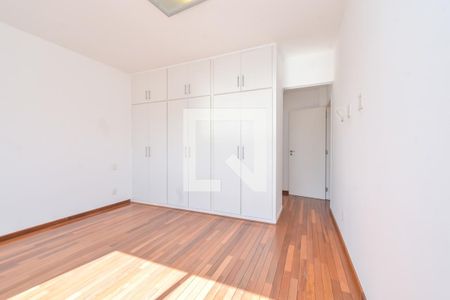 Apartamento à venda com 250m², 3 quartos e 2 vagas Apartamento à venda com 250m², 3 quartos e 2 vagasQuarto 3