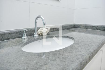 Apartamento à venda com 250m², 3 quartos e 2 vagas Apartamento à venda com 250m², 3 quartos e 2 vagasBanheiro do Quarto 2