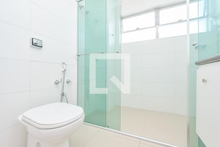 Apartamento à venda com 250m², 3 quartos e 2 vagas Apartamento à venda com 250m², 3 quartos e 2 vagasBanheiro do Quarto 2