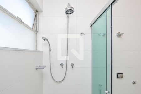 Apartamento à venda com 250m², 3 quartos e 2 vagas Apartamento à venda com 250m², 3 quartos e 2 vagasBanheiro Social
