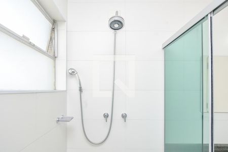 Apartamento à venda com 250m², 3 quartos e 2 vagas Apartamento à venda com 250m², 3 quartos e 2 vagasBanheiro do Quarto 2