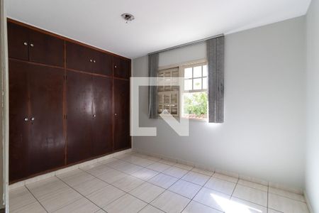 Quarto 1 de apartamento à venda com 2 quartos, 98m² em Centro, Campinas